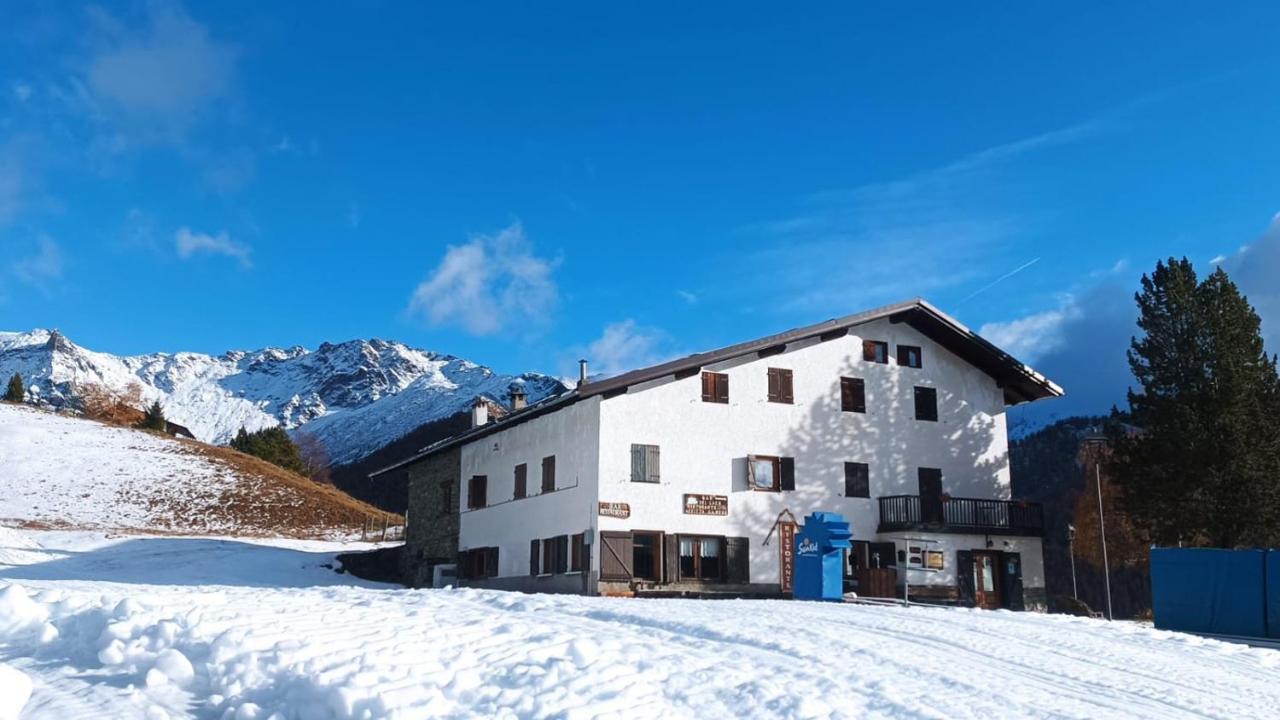 Hotel Locanda Ristorante Bar Del Lago Chamois Esterno foto